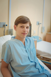 年轻的病人，在医院的病床上