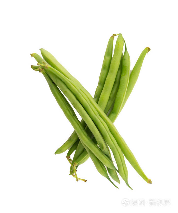白色背景的成熟绿豆