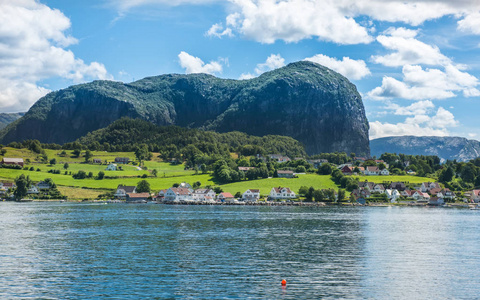 挪威峡湾和山脉 Lysefjord