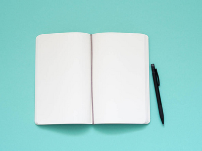 使用干净的白页打开记事本照片