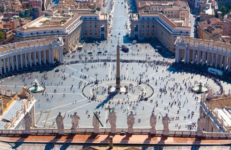 Rome.Italy.罗马论坛。古罗马圆形竞技场。Vatican.St。伯多禄广场