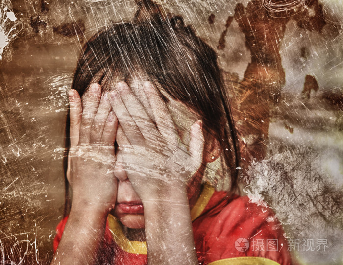 悲伤孤独的孩子