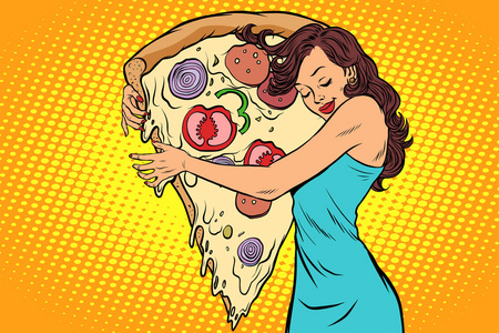 女人抱着一个比萨饼