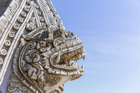 泰式艺术石雕动物头寺装饰图片