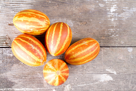 几个菠萝西瓜图片