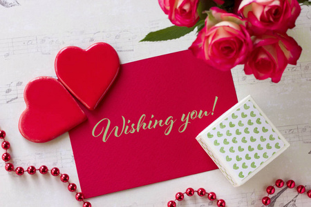 情人节贺卡与玫瑰礼品盒心和文字希望你