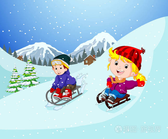 在冬天, 孩子们在雪地里玩耍很快乐
