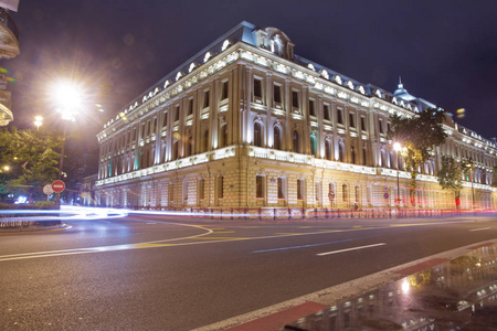 明亮的巴库夜。巴库全景图。巴库的夜间航线。阿塞拜疆首都城市景观