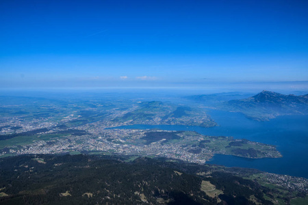 瑞士的高山区域瑞士阿尔卑斯。完整的色彩和美丽的景色, 风景