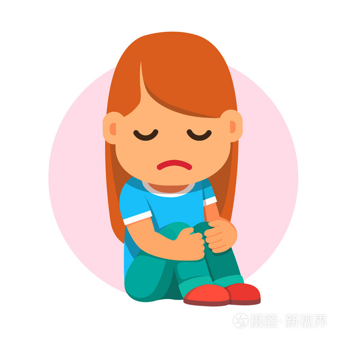 伤心的女孩坐,不幸的她抱着膝盖