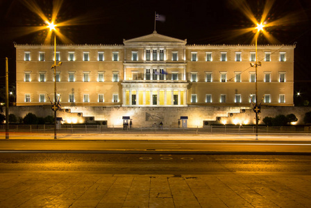 晚上雅典，希腊议会