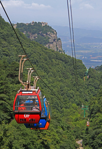 在国家公园的路山索道