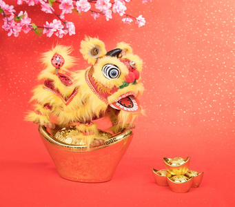 新的一年的中国传统舞狮子图片