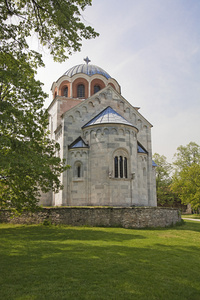 维珍的斯图德尼查教会修道院