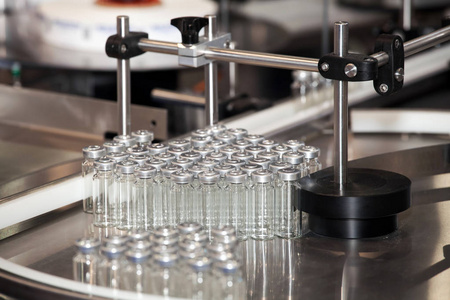 蒸发器瓶安瓿灌装和密封机照片