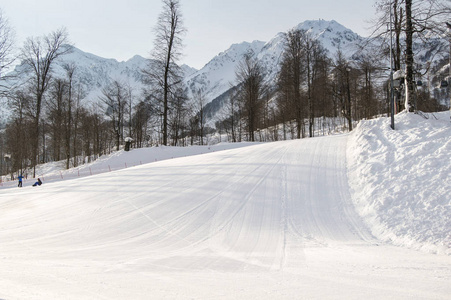 小滑雪坡