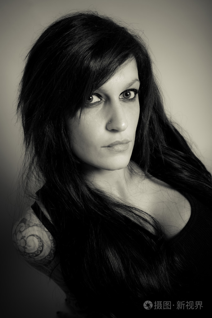 性感纹身的女人