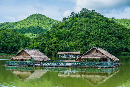 李安 Kep 不结盟运动考黄 在泰国素攀考黄湖老传统房子