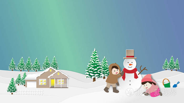 孩子们做雪人和下雪的风景.带极光背景的冬夜天空