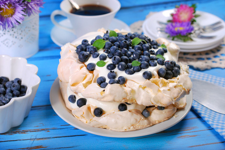蓝莓蛋糕帕夫洛娃图片