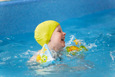 白俄罗斯儿童图片