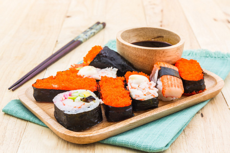 日本寿司传统食物
