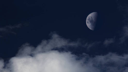 残月图片