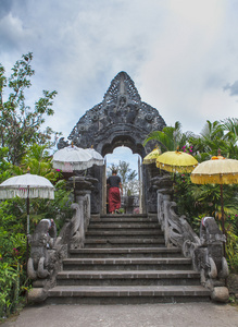 巴厘岛庙院图片