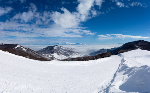 在 Vigla，黄金的滑雪中心，希腊的神奇景观