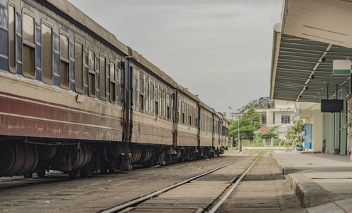 在越南，大站的火车