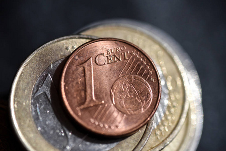 一欧元美分的硬币，收起来的微距拍摄