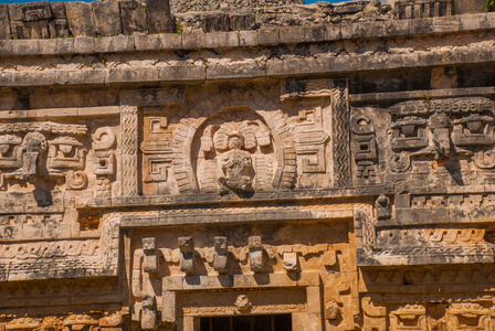 古代玛雅画上的石头。石头的质地。鸡察, 墨西哥。尤卡坦半岛