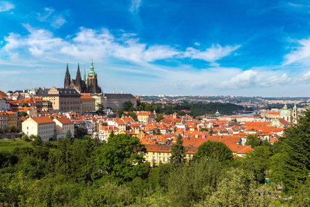 布拉格的全景视图    