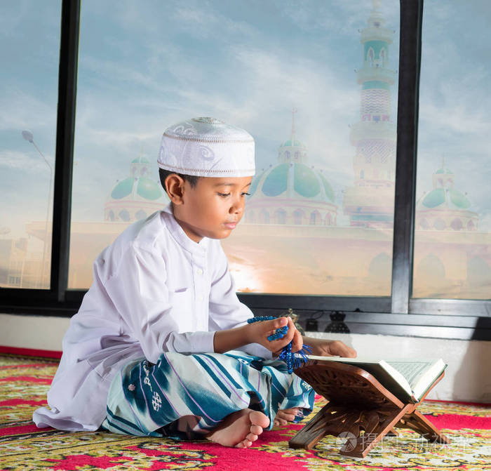 祈求安拉,穆斯林教的神的穆斯林儿童
