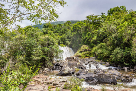 很少有caldas minas geriasbrazil。 瀑布静脉桥