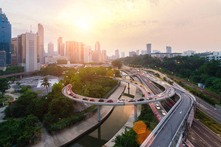 交通和道路与城市在吉隆坡，马来西亚