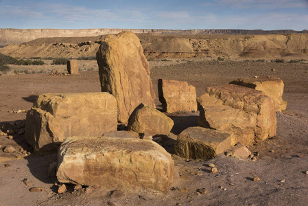 沙漠中的岩石形成, makhtesh 雷蒙, 南南沙漠, 以色列照片