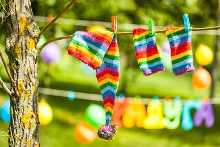 彩虹充满活力的派对装饰
