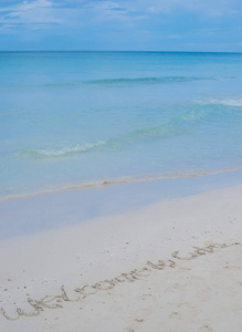 古巴加勒比海滩上的白沙和绿松石水巴拉德罗