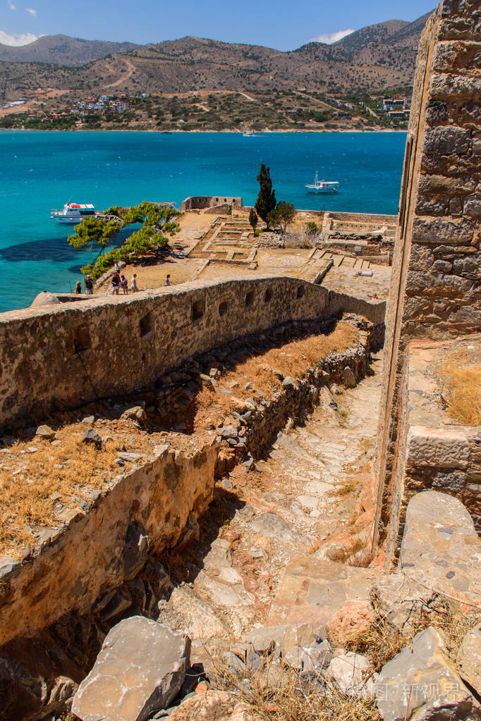 麻风岛.城市的景点