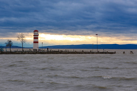 美丽的湖 Neusiedl Podersdorf 看见, Ferto到匈牙利名字, 布尔根奥地利