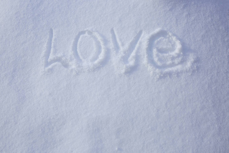爱雪地上写的字照片