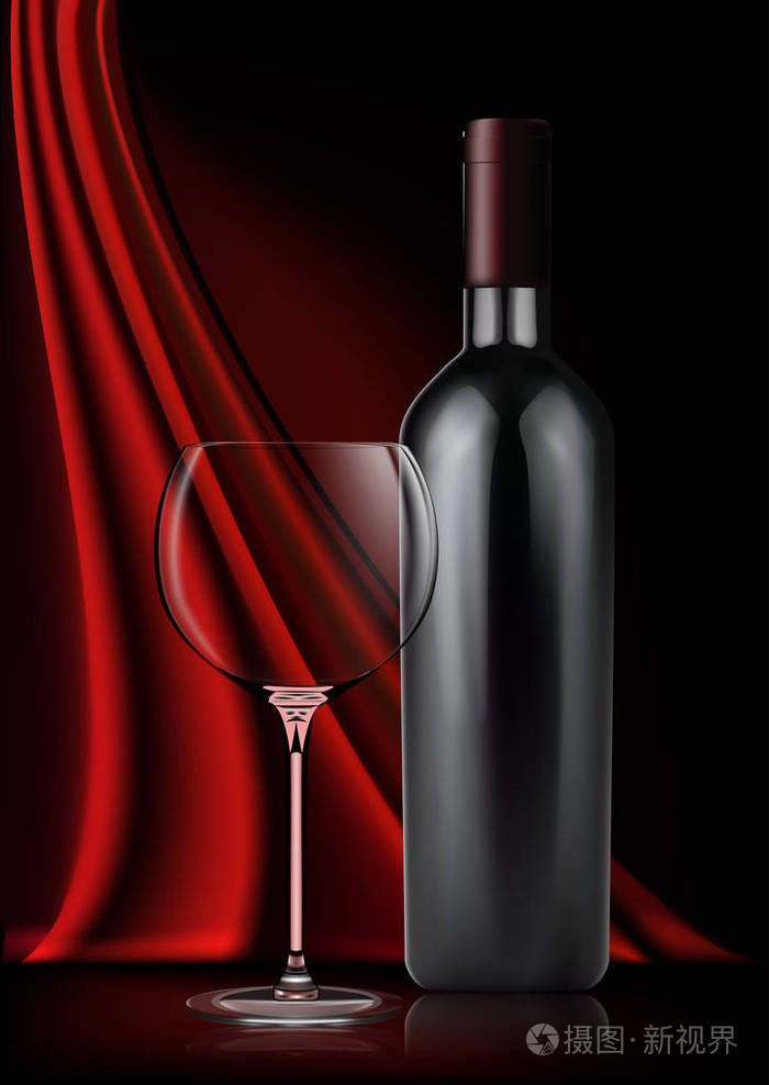 一瓶逼真的红酒和玻璃杯在红色深色丝绸面料背景下的