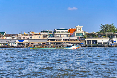 曼谷市中心景观从湄南河, 泰国