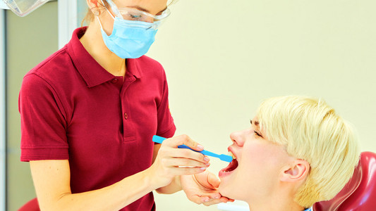 la correcta utilizacin de un cepillo de dientes para la higiene