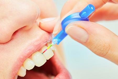 la correcta utilizacin de un cepillo de dientes para la higiene