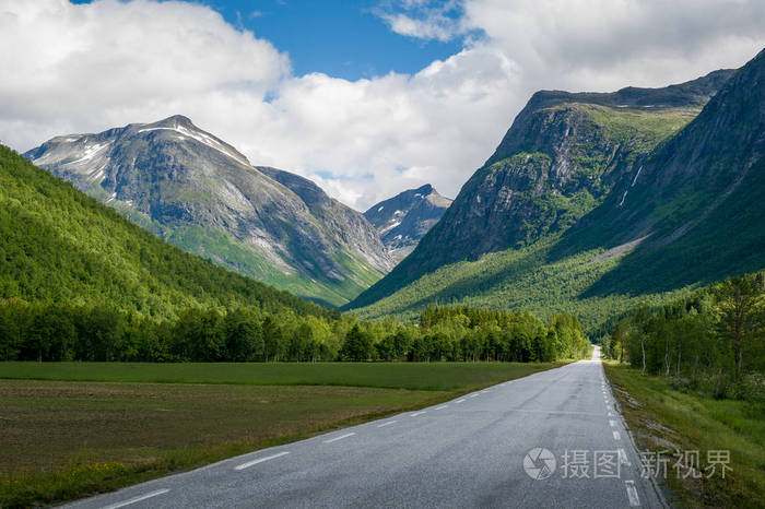 山的道路