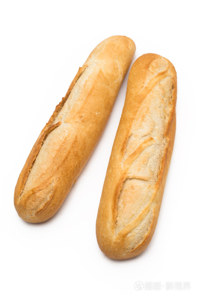白色背景上的法式长棍面包
