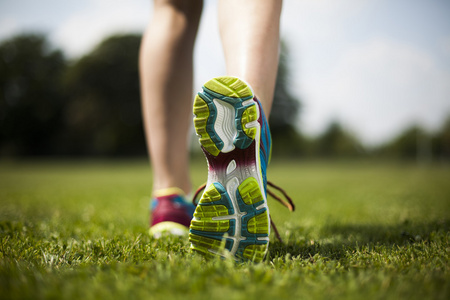 赛跑者脚步图片