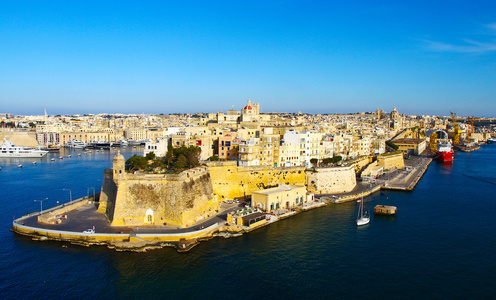 马耳他 la 瓦莱塔历史悠久的港口